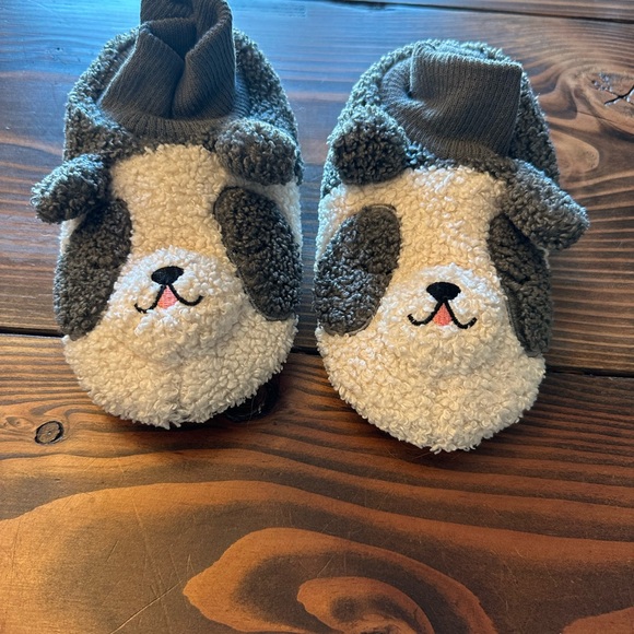 9/10T dog slippers. - Picture 2 of 2